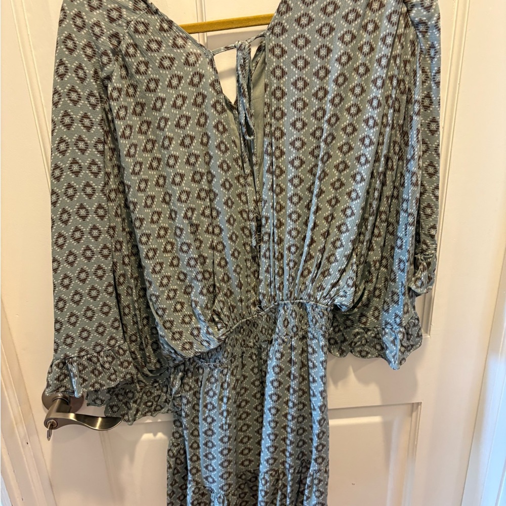 Fun sleeves Patterned Mini Dress - Picture 3 of 4